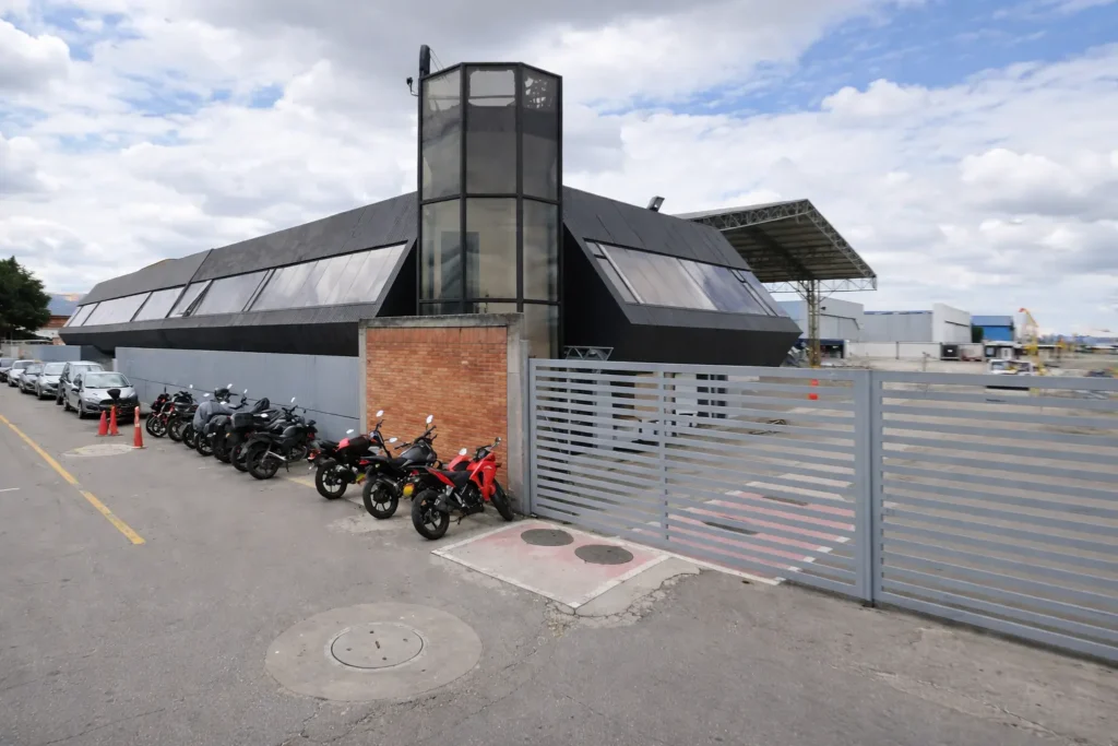 Hangar SAEP Bogotá Vinko Group SAS Bogota Colombia